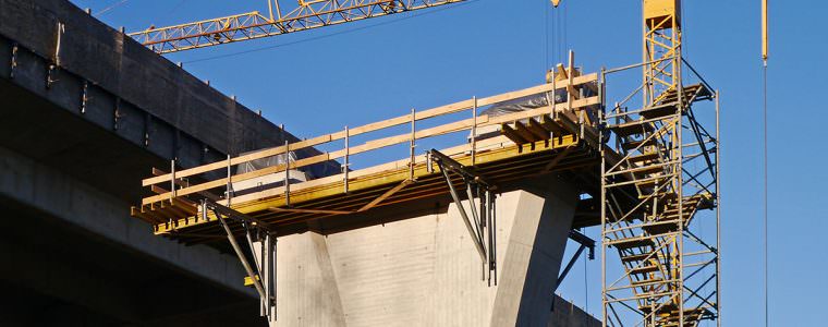 Ein Schutzzelt für den Straßenbau oder Brückenbau sollte auf der Baustelle nicht fehlen...